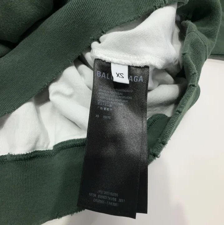 Balenciaga Balenciaga Destroyed Logo Print Hoodie in Green Size US XS / EU 42 / 0 - 4 Thumbnail