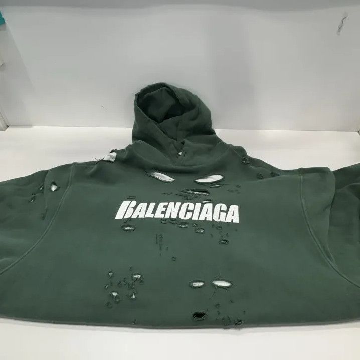 Balenciaga Balenciaga Destroyed Logo Print Hoodie in Green Size US XS / EU 42 / 0 - 10 Thumbnail