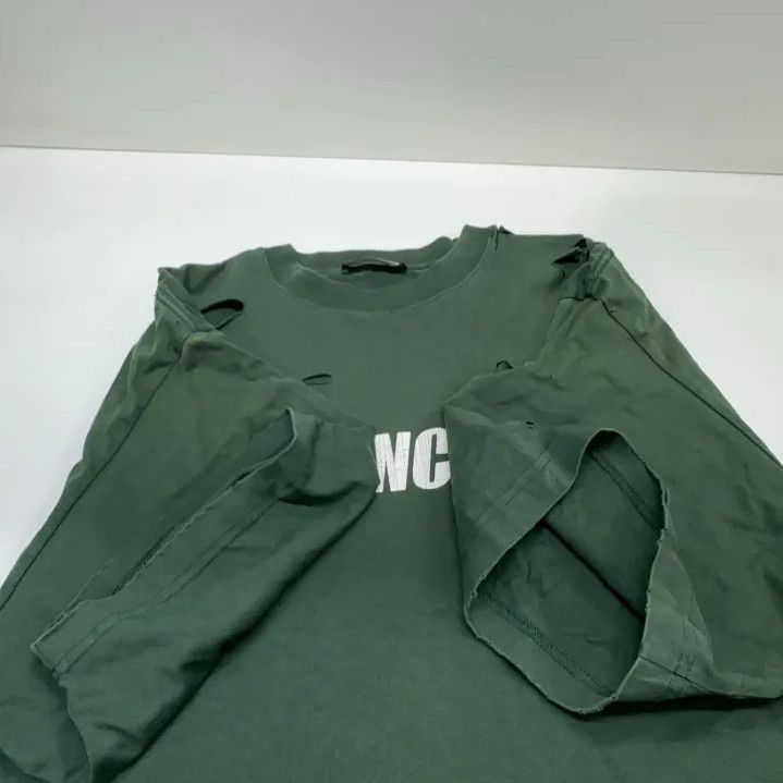 Balenciaga Balenciaga SS22 Destroyed Green T-Shirt Size US XXS / EU 40 - 11 Thumbnail