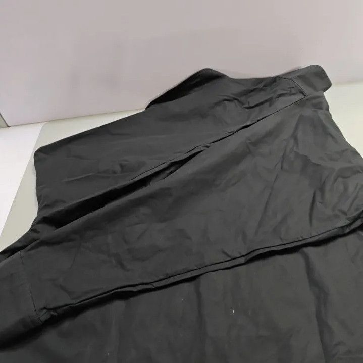 Balenciaga Balenciaga Black Long Sleeve Button Shirt for Men Size US M / EU 48-50 / 2 - 23 Thumbnail