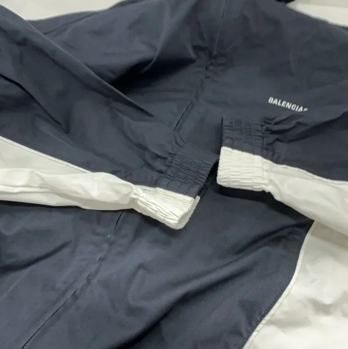 Balenciaga Balenciaga Zip-Up High Neck Jacket in Navy Size US M / EU 48-50 / 2 - 10 Thumbnail