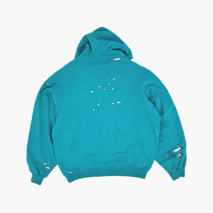 Balenciaga Balenciaga Distressed Hoodie in Sky Blue Size US M / EU 48-50 / 2 - 3 Thumbnail