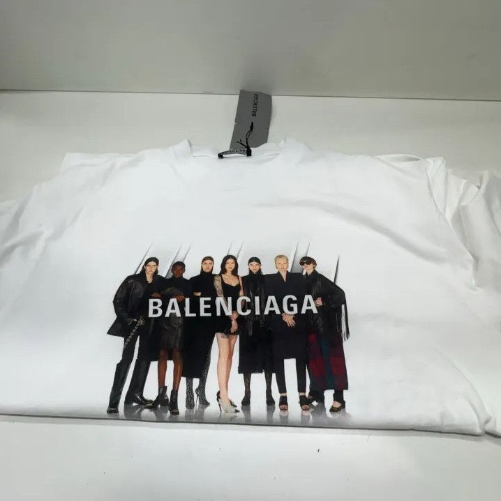 Balenciaga Balenciaga Graphic Printed Short Sleeve T-Shirt Size US S / EU 44-46 / 1 - 7 Thumbnail
