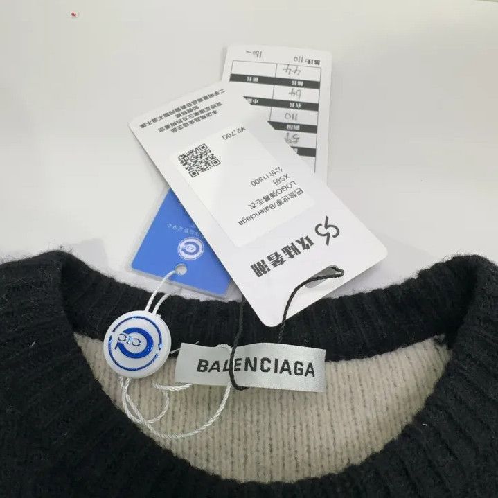 Balenciaga Balenciaga All Over Logo Knit Sweater Size US XS / EU 42 / 0 - 13 Thumbnail