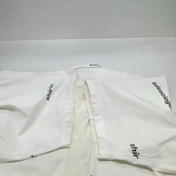 Balenciaga Balenciaga SS23 Logo Print Short Sleeve Shirt Size US M / EU 48-50 / 2 - 15 Thumbnail