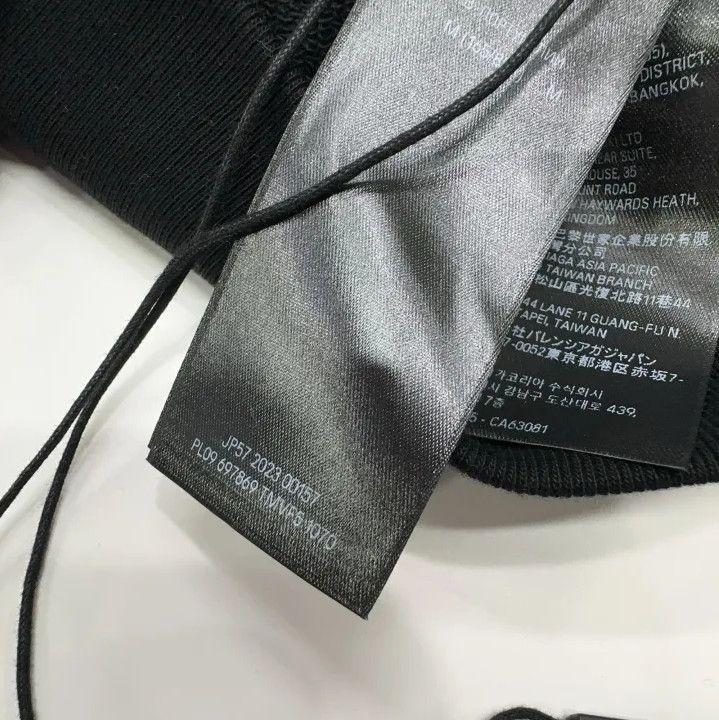 Balenciaga Balenciaga Black Embroidered Long Sleeve Sweatshirt Size US M / EU 48-50 / 2 - 5 Thumbnail