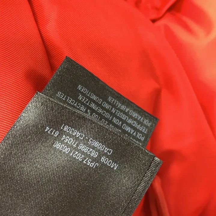 Balenciaga Balenciaga FW21 Red Puffer Jacket for Men and Women Size US S / EU 44-46 / 1 - 5 Thumbnail