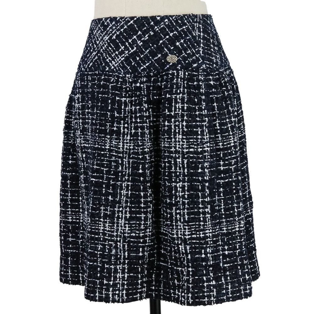 Chanel Chanel Chanel Coco Mark Plate Tweed Print Skirt Others Skirts P49148 DUTY FREE for USA Size ONE SIZE - 2 Thumbnail