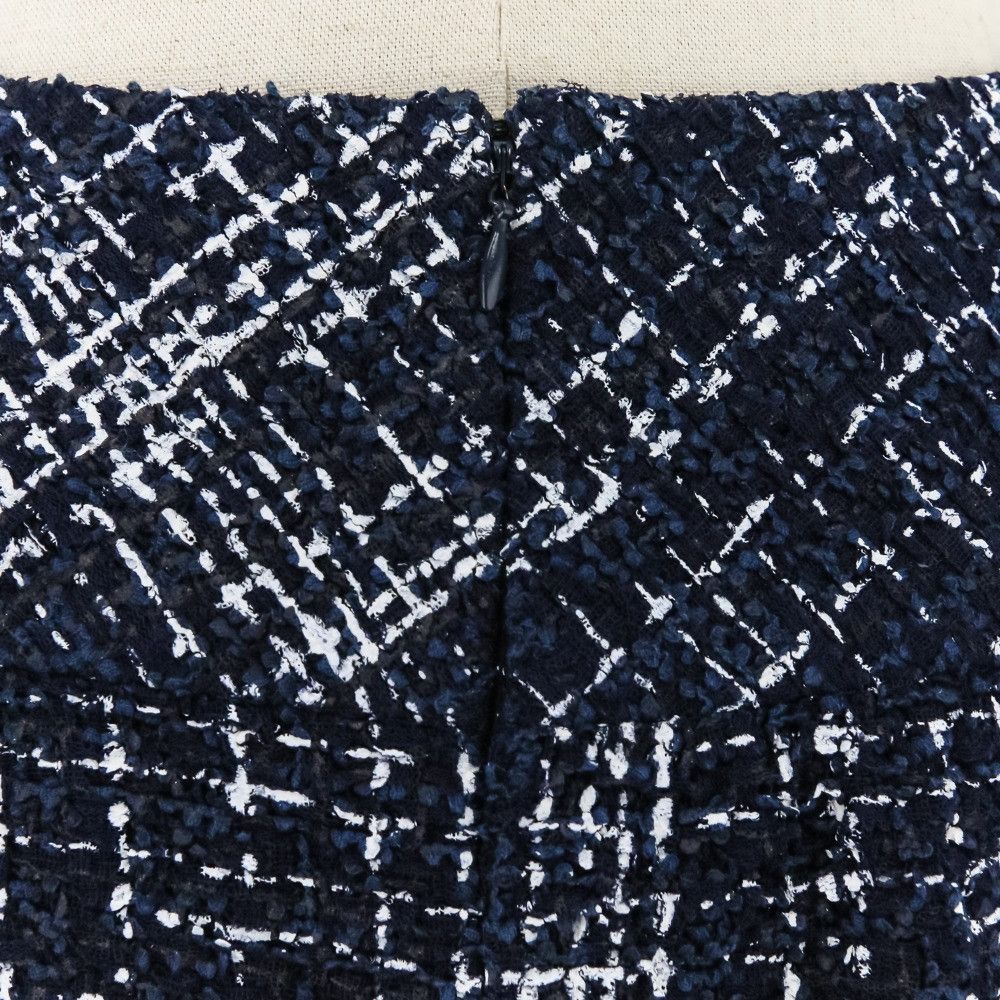 Chanel Chanel Chanel Coco Mark Plate Tweed Print Skirt Others Skirts P49148 DUTY FREE for USA Size ONE SIZE - 6 Thumbnail