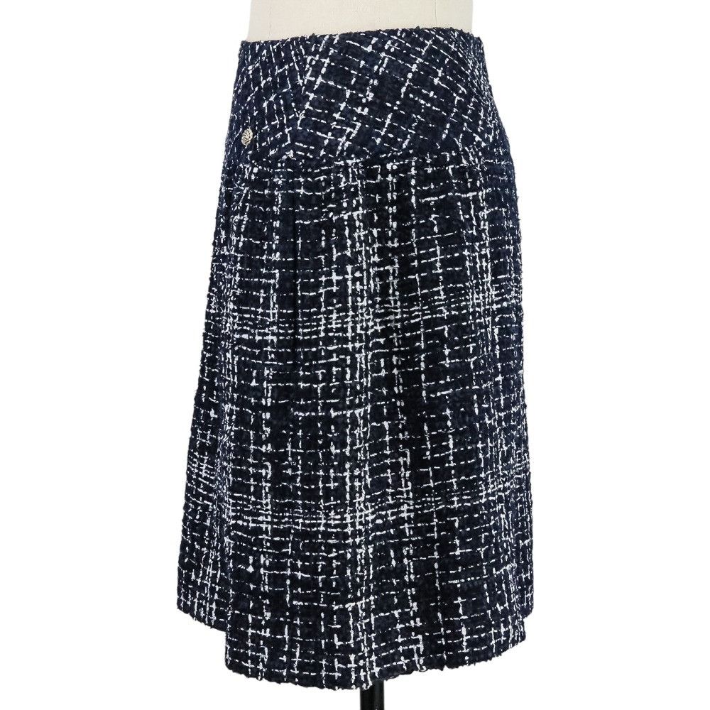 Chanel Chanel Chanel Coco Mark Plate Tweed Print Skirt Others Skirts P49148 DUTY FREE for USA Size ONE SIZE - 3 Thumbnail