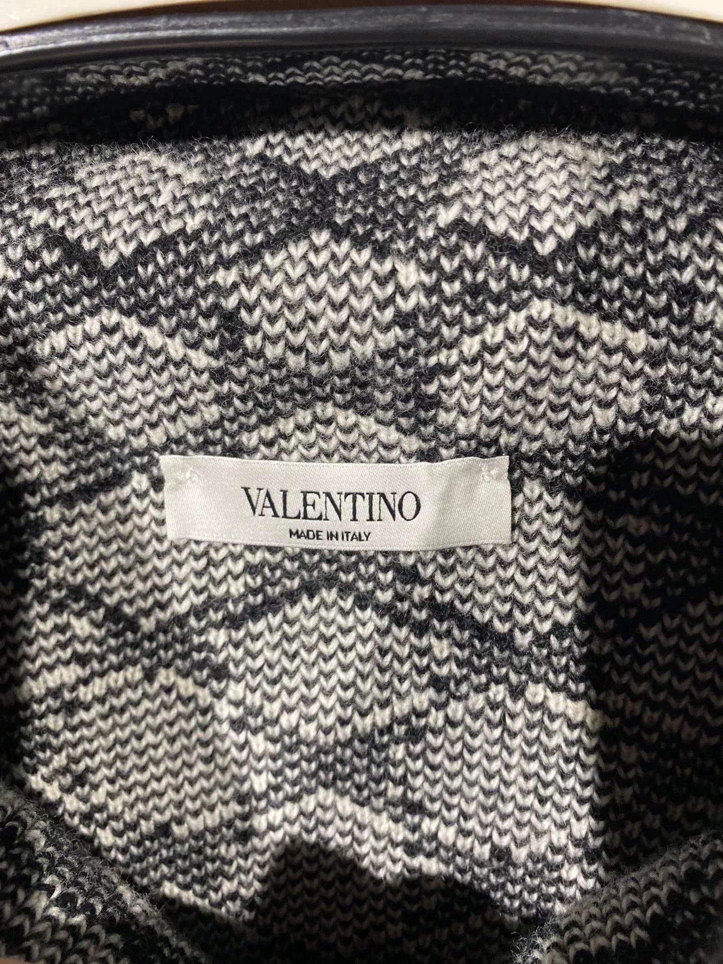 Valentino valentino knit sweater with tag, size xl Size US XL / EU 56 / 4 - 5 Thumbnail