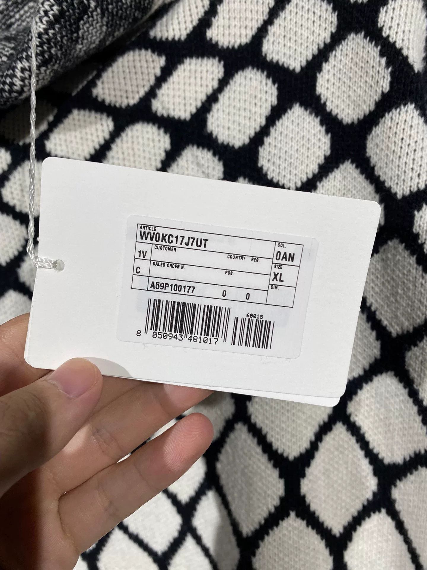 Valentino valentino knit sweater with tag, size xl Size US XL / EU 56 / 4 - 4 Thumbnail