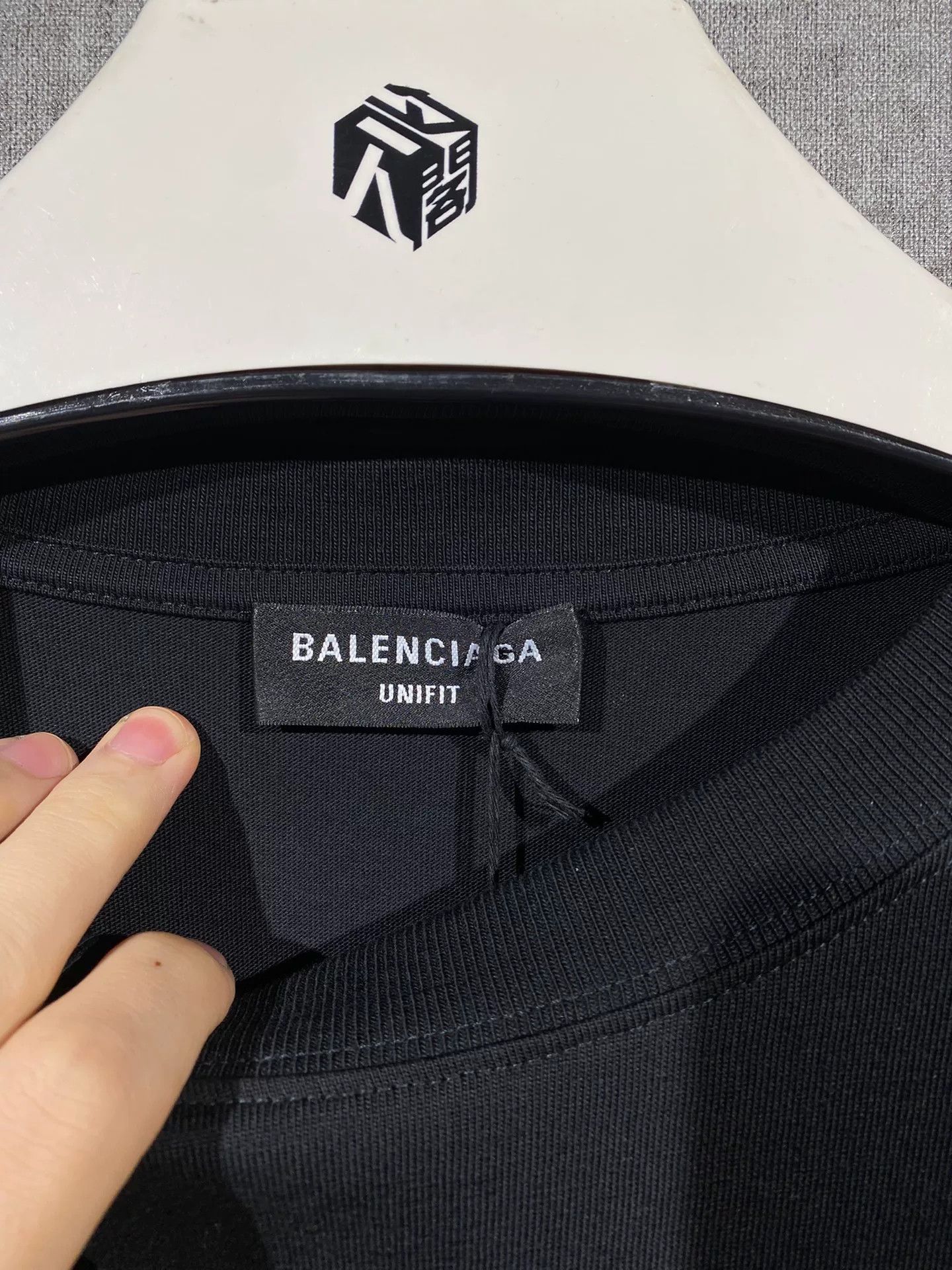 Balenciaga balenciaga long sleeve t-shirt with embroidery Size US XS / EU 42 / 0 - 6 Thumbnail