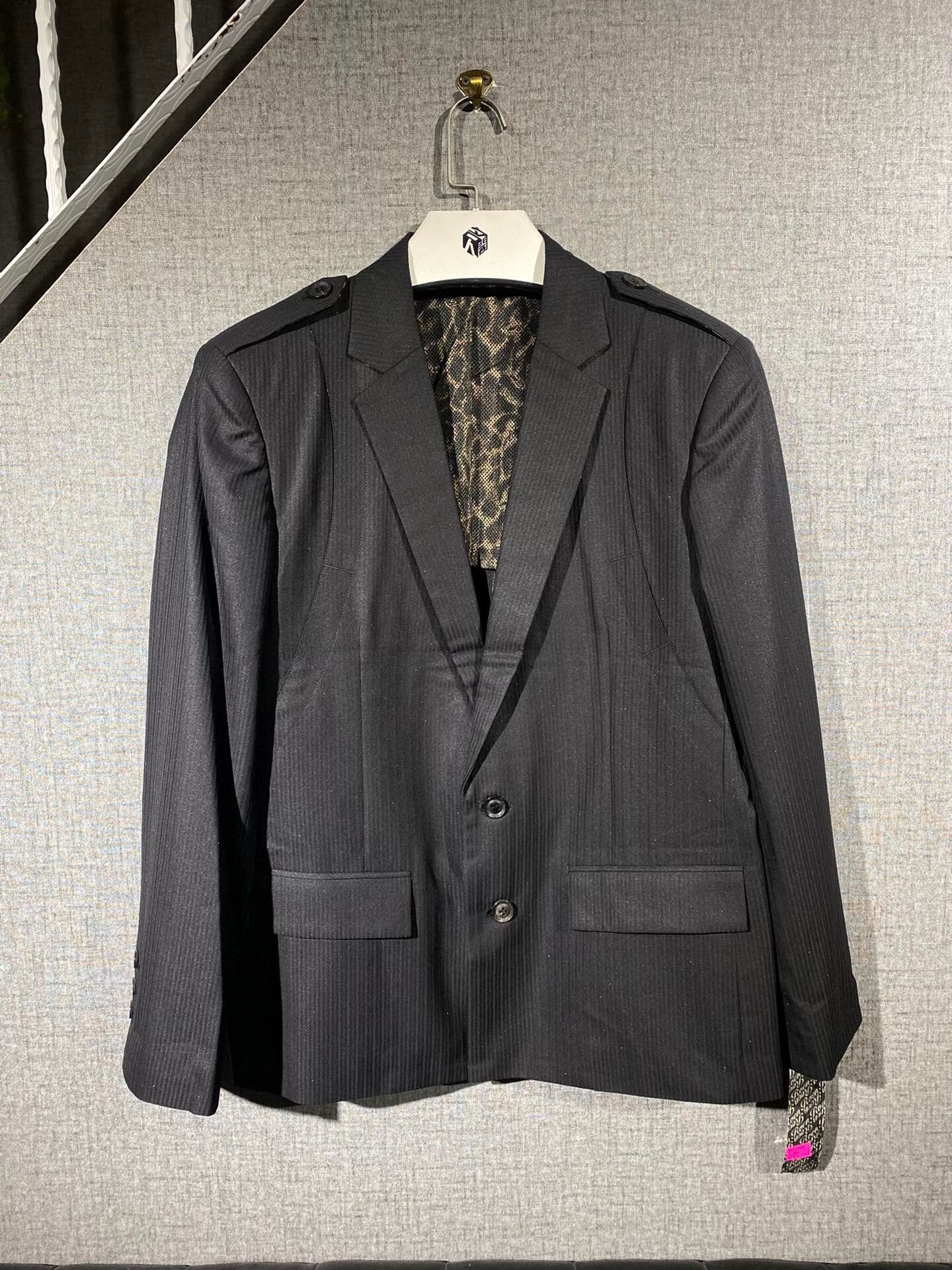 Roen black men's designer blazer with embellishments Size US L / EU 52-54 / 3 - 3 Thumbnail