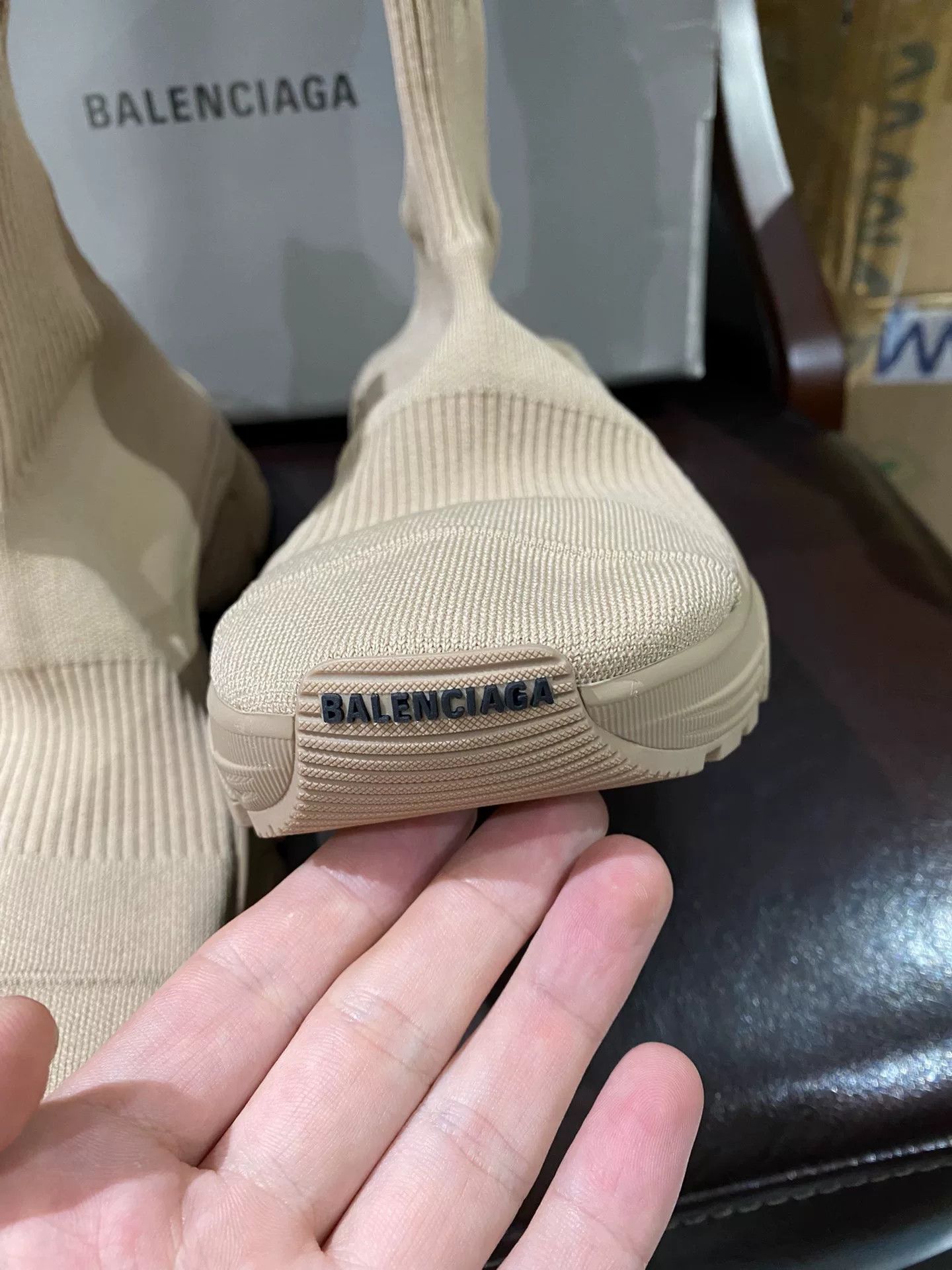 Balenciaga balenciaga men's sock sneakers beige color Size US 9 / EU 42 - 4 Thumbnail