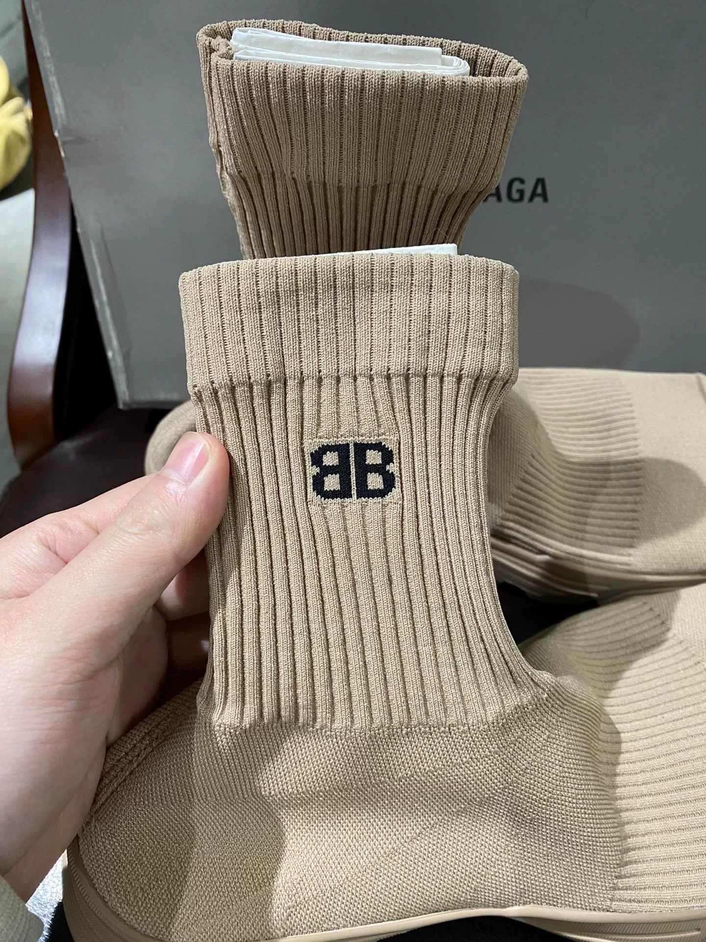 Balenciaga balenciaga men's sock sneakers beige color Size US 9 / EU 42 - 5 Thumbnail