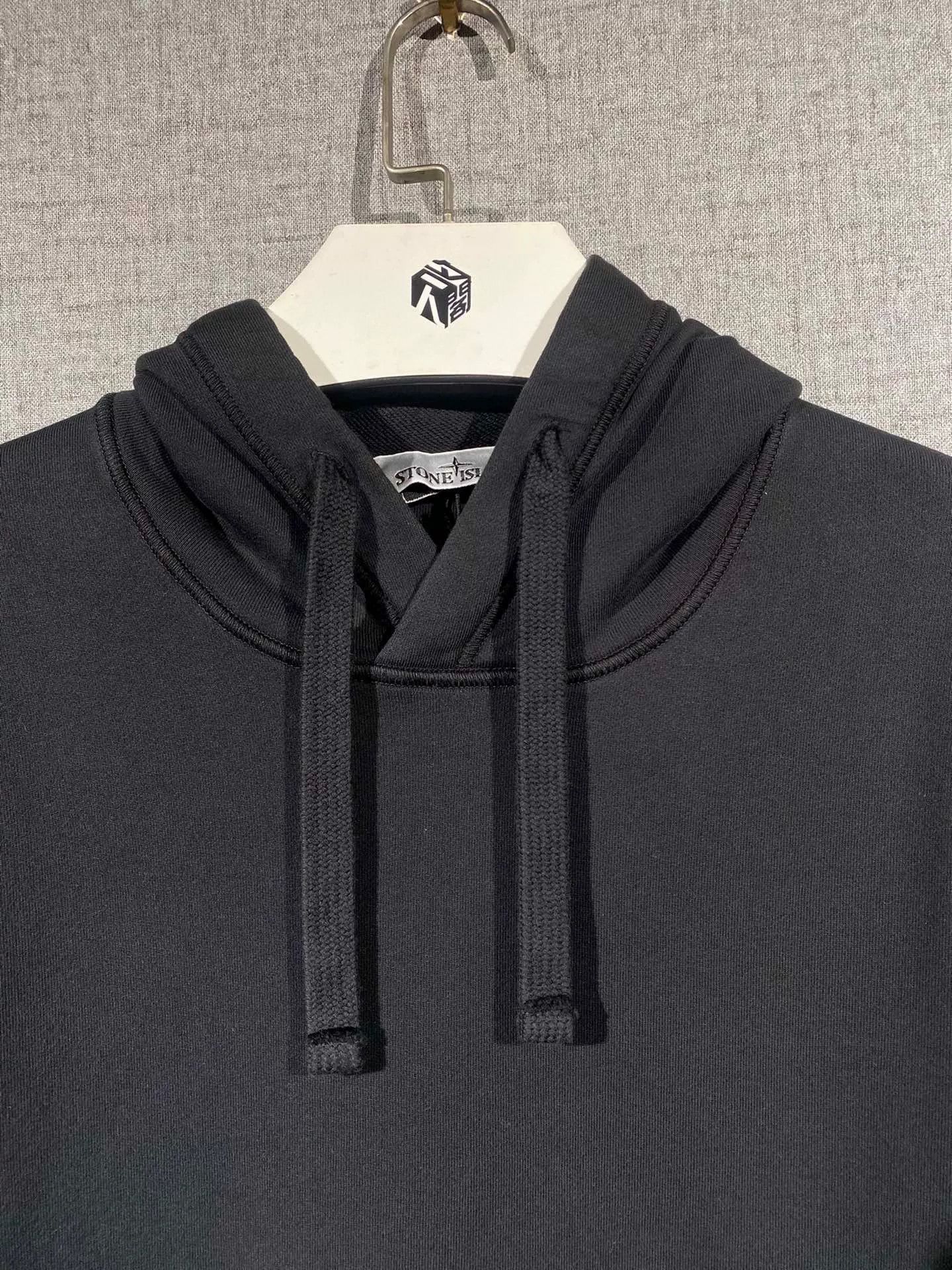 Stone Island stone island black hoodie with tags Size US S / EU 44-46 / 1 - 3 Thumbnail
