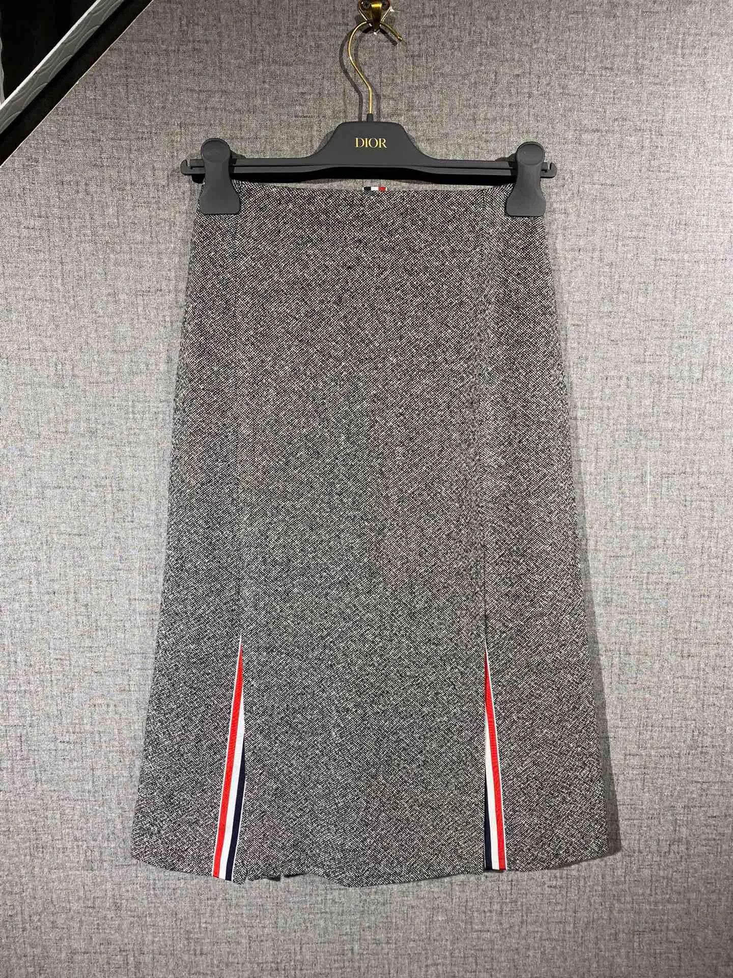 Thom Browne thom browne women's skirt with side detail Size 38" / US 16 / IT 52 - 2 Thumbnail