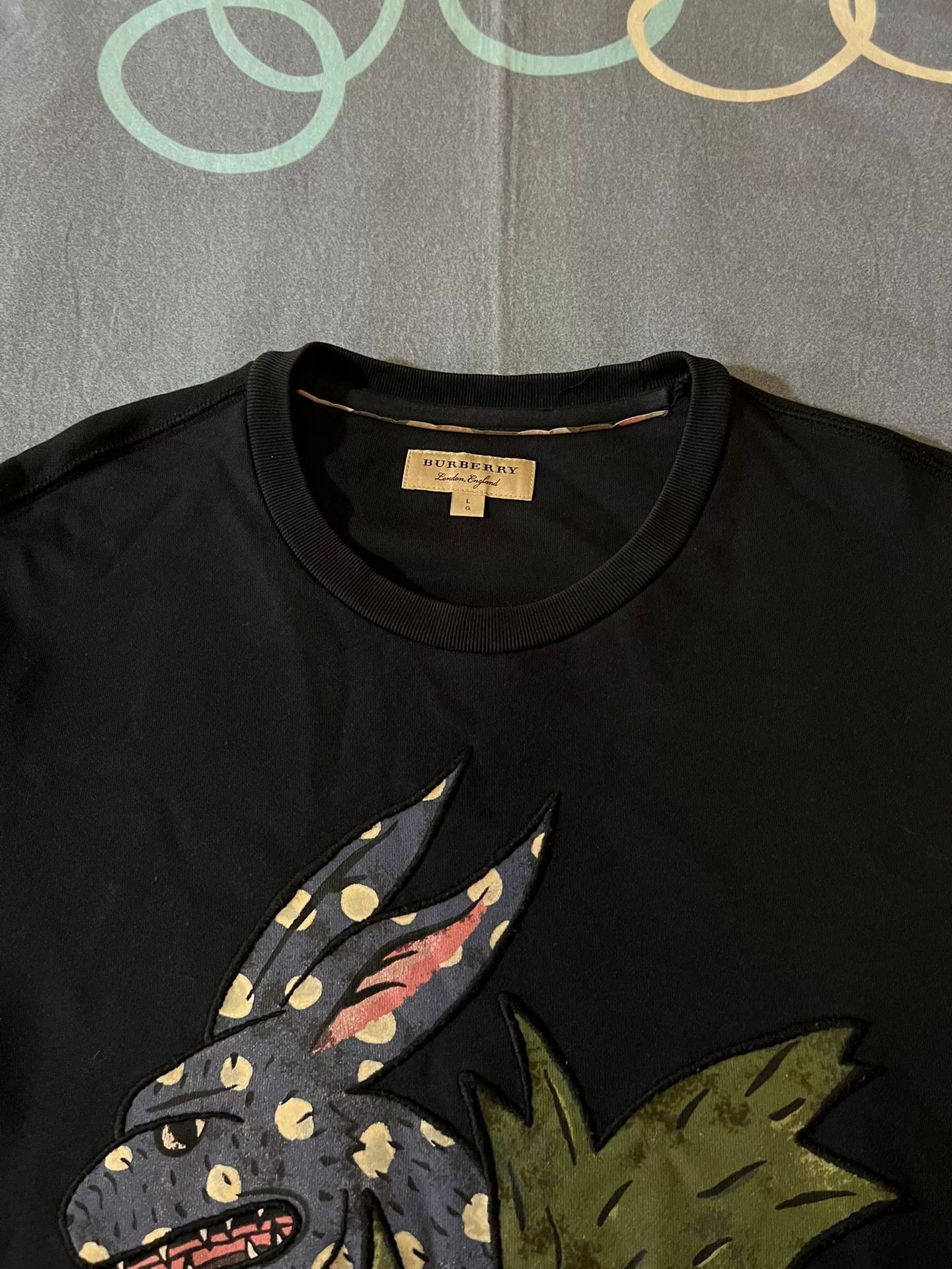Burberry burberry embroidered sweatshirt with monster design Size US L / EU 52-54 / 3 - 2 Thumbnail