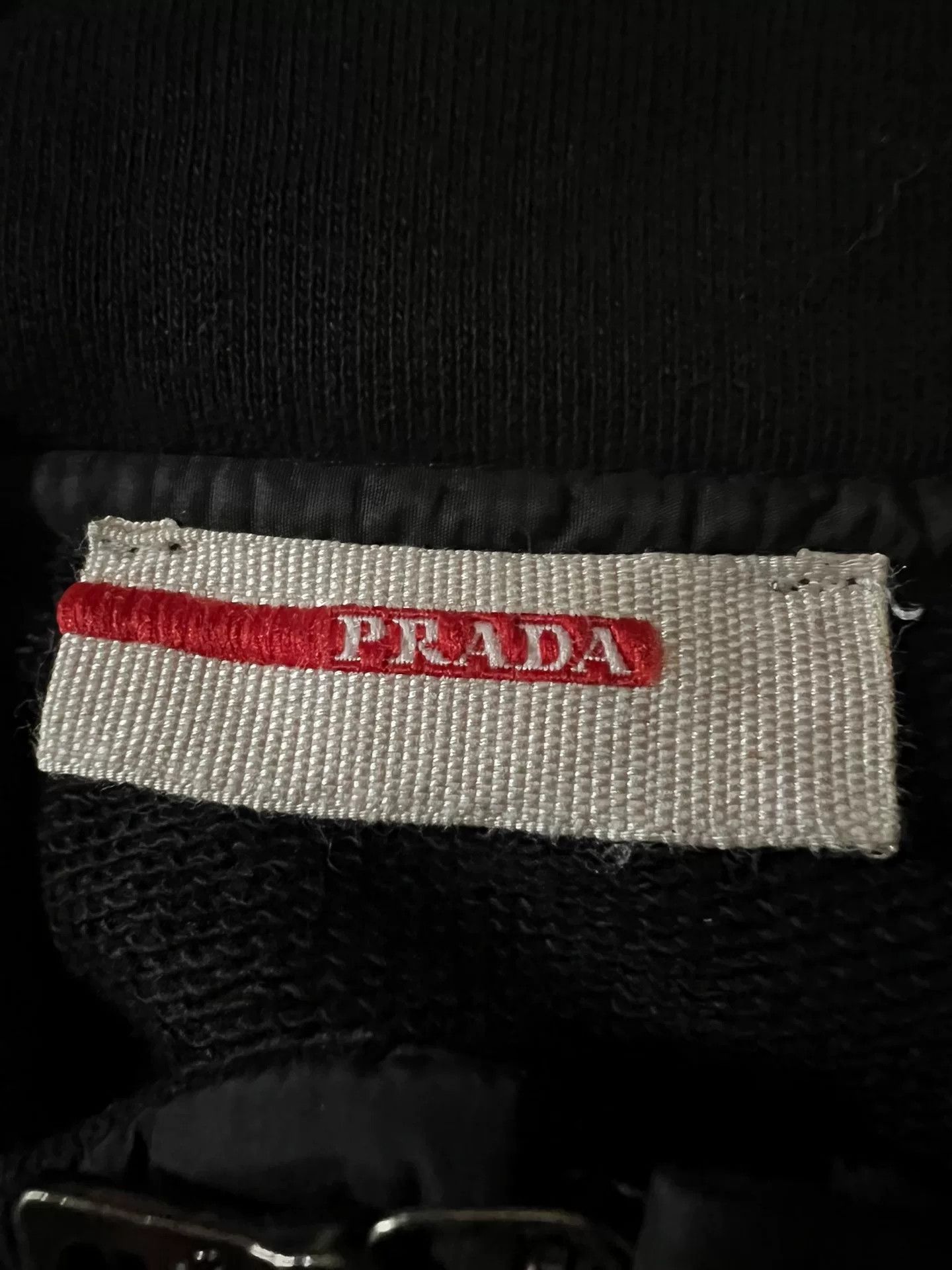 Prada prada classic red logo zip-up jacket Size US L / EU 52-54 / 3 - 5 Thumbnail