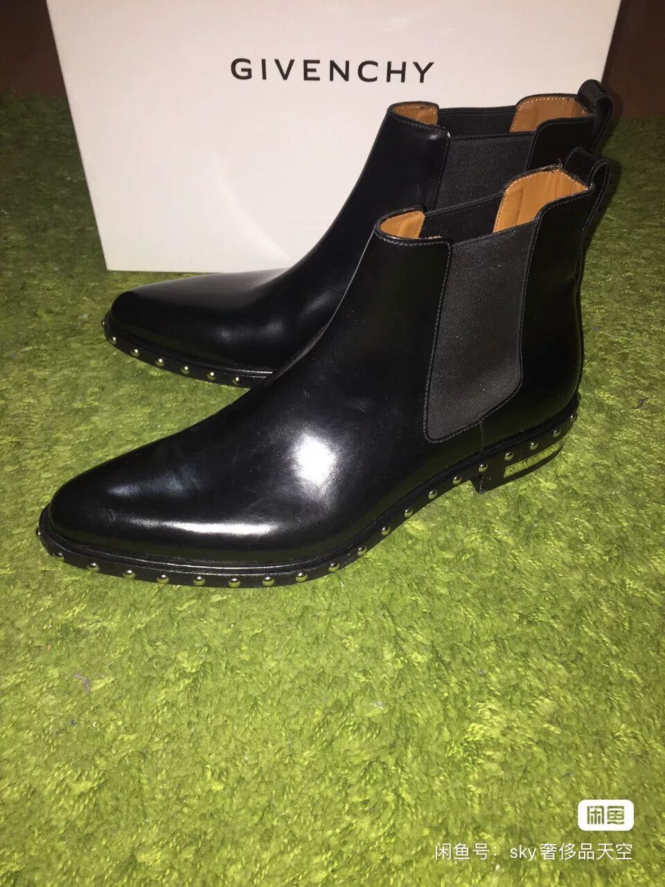 Givenchy givenchy studded chelsea ankle boots Size US 10 / EU 43 - 2 Thumbnail