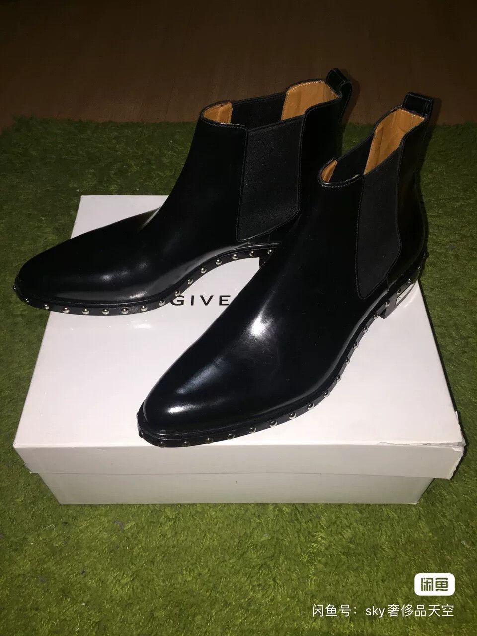 Givenchy givenchy studded chelsea ankle boots Size US 10 / EU 43 - 3 Thumbnail