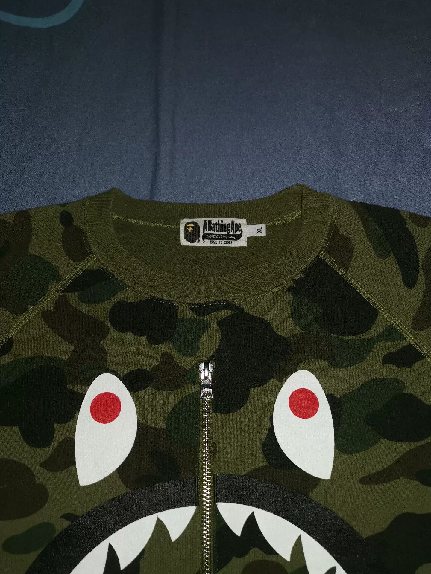 Bape bape camouflage shark zip hoodie Size US XL / EU 56 / 4 - 2 Thumbnail