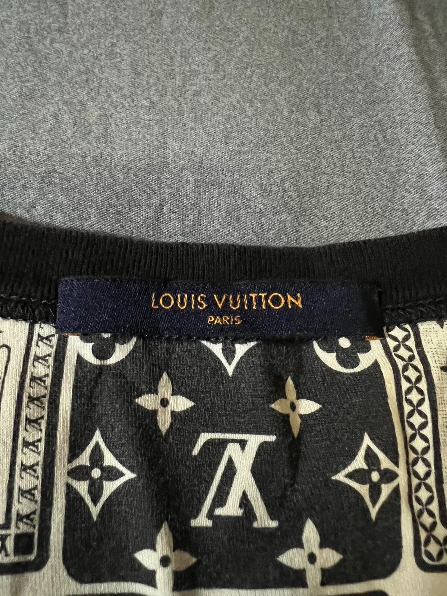 Louis Vuitton louis vuitton limited edition poker logo t-shirt Size US XXL / EU 58 / 5 - 5 Thumbnail