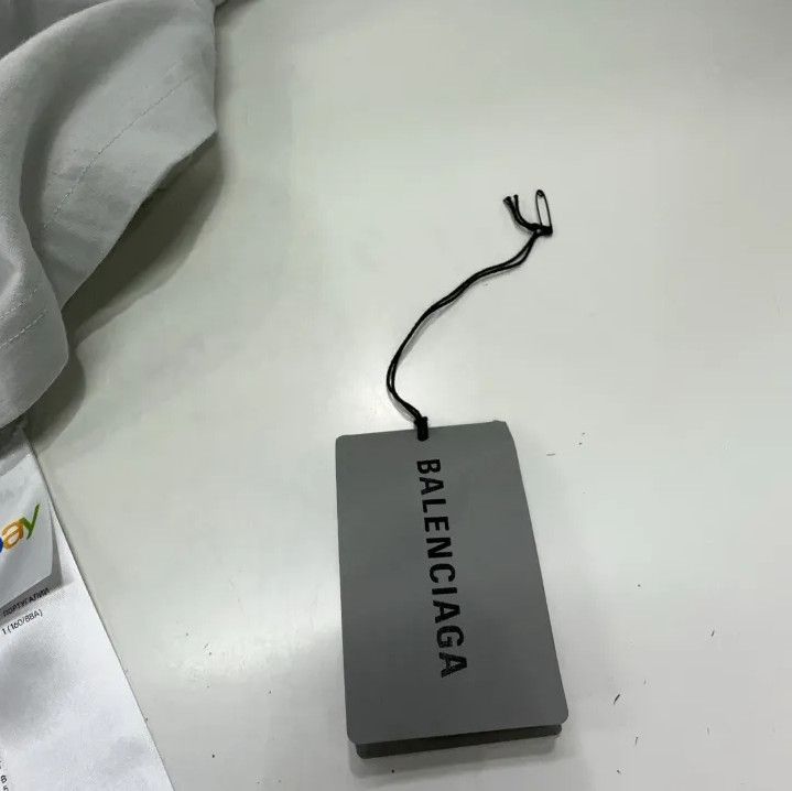 Balenciaga Balenciaga Embroidered Logo Short Sleeve T-Shirt Size US M / EU 48-50 / 2 - 7 Thumbnail