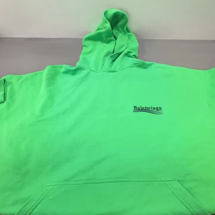 Balenciaga Balenciaga FW23 Logo Print Hoodie in Green Size US L / EU 52-54 / 3 - 9 Thumbnail