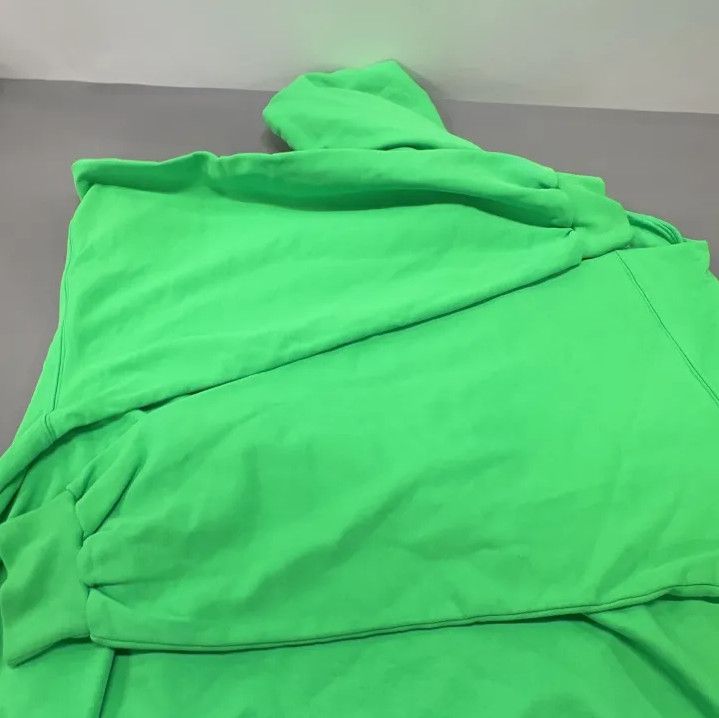 Balenciaga Balenciaga FW23 Logo Print Hoodie in Green Size US L / EU 52-54 / 3 - 12 Thumbnail