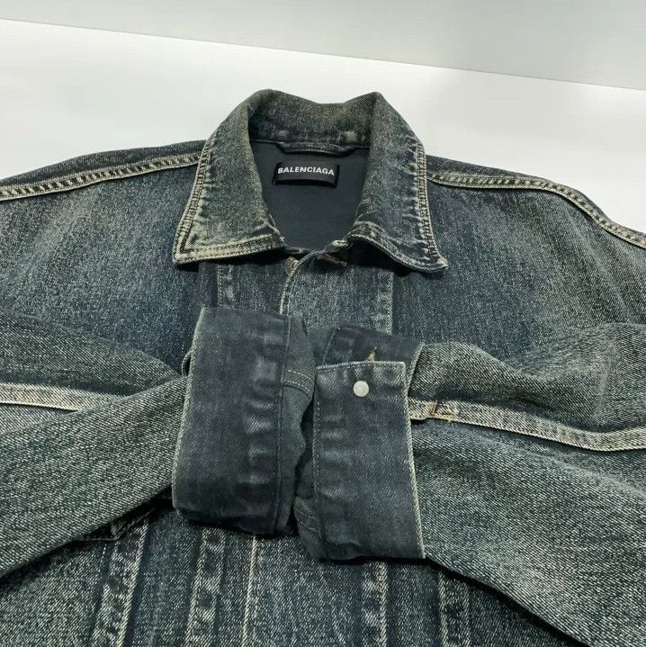 Balenciaga Balenciaga Vintage Logo Denim Jacket for Men Size US L / EU 52-54 / 3 - 9 Thumbnail