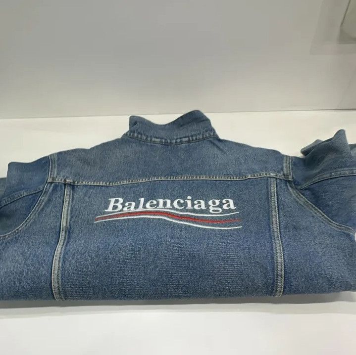 Balenciaga Balenciaga Blue Denim Button-Up Jacket Size US L / EU 52-54 / 3 - 14 Thumbnail