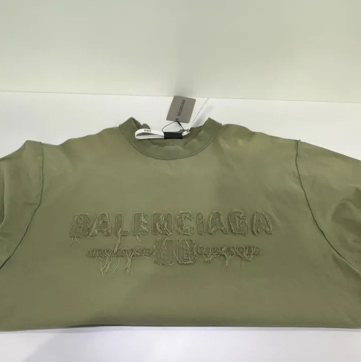 Balenciaga Balenciaga SS25 Vintage Style Short Sleeve T-Shirt Size US S / EU 44-46 / 1 - 10 Thumbnail