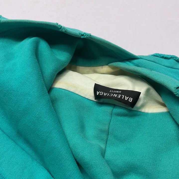 Balenciaga Balenciaga Distressed Hooded Sweatshirt for Men Size US S / EU 44-46 / 1 - 8 Thumbnail