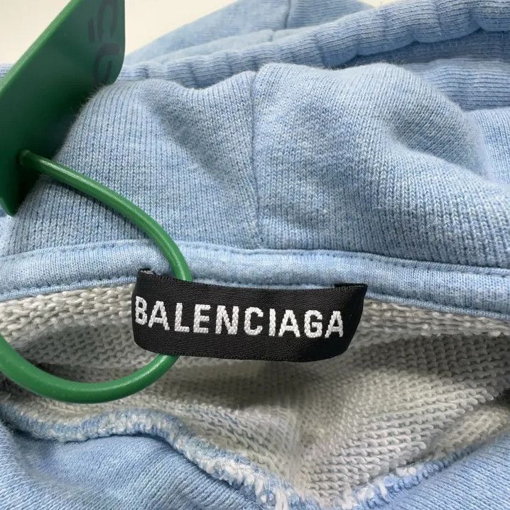 Balenciaga Balenciaga AW19 Light Blue Printed Hoodie Size US S / EU 44-46 / 1 - 4 Thumbnail