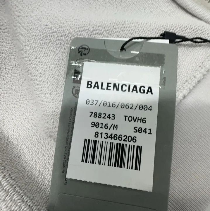 Balenciaga Balenciaga Casual Logo Hoodie for All Seasons Size US M / EU 48-50 / 2 - 4 Thumbnail