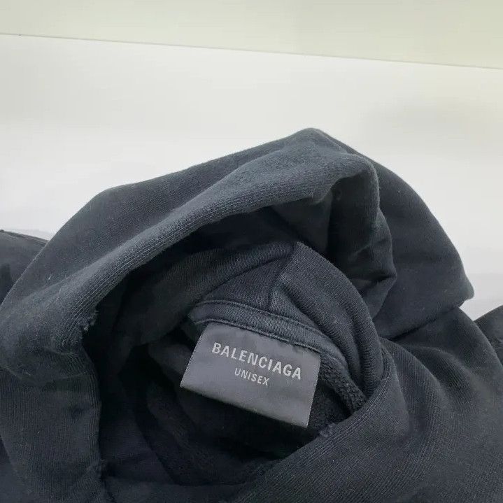 Balenciaga Balenciaga FW23 Letter Print Distressed Hoodie Size US M / EU 48-50 / 2 - 6 Thumbnail