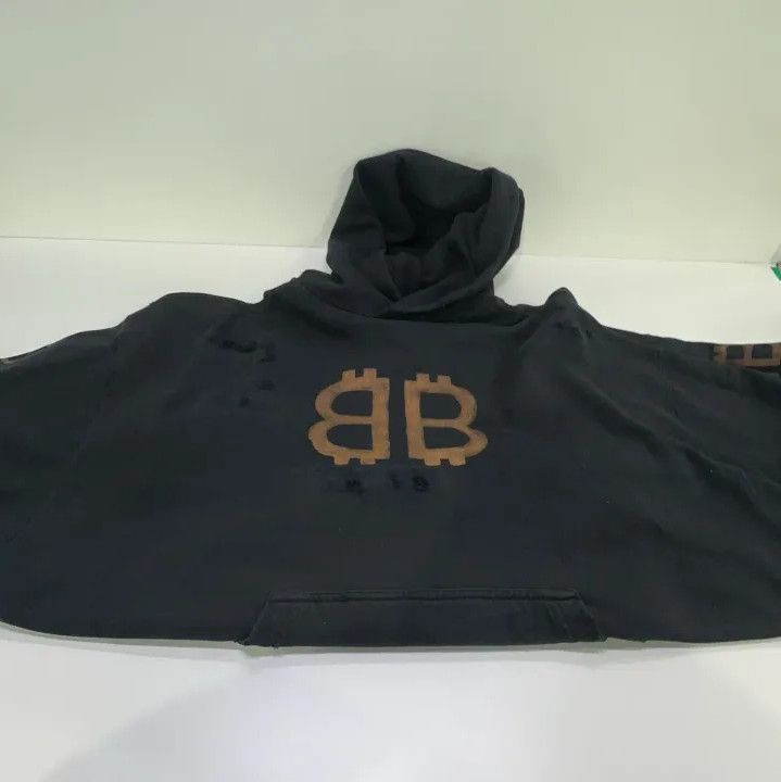 Balenciaga Balenciaga FW23 Letter Print Distressed Hoodie Size US M / EU 48-50 / 2 - 13 Thumbnail