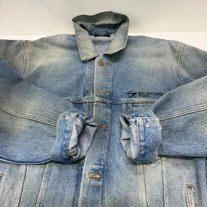 Balenciaga Balenciaga Classic Logo Embroidered Denim Jacket Size US S / EU 44-46 / 1 - 12 Thumbnail