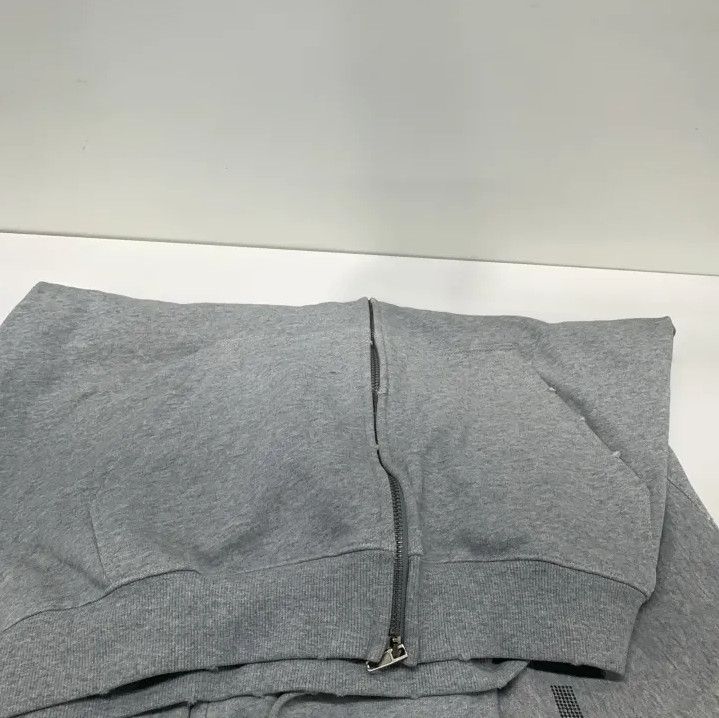 Balenciaga Balenciaga FW23 Gray Letter Print Hoodie Size US L / EU 52-54 / 3 - 12 Thumbnail