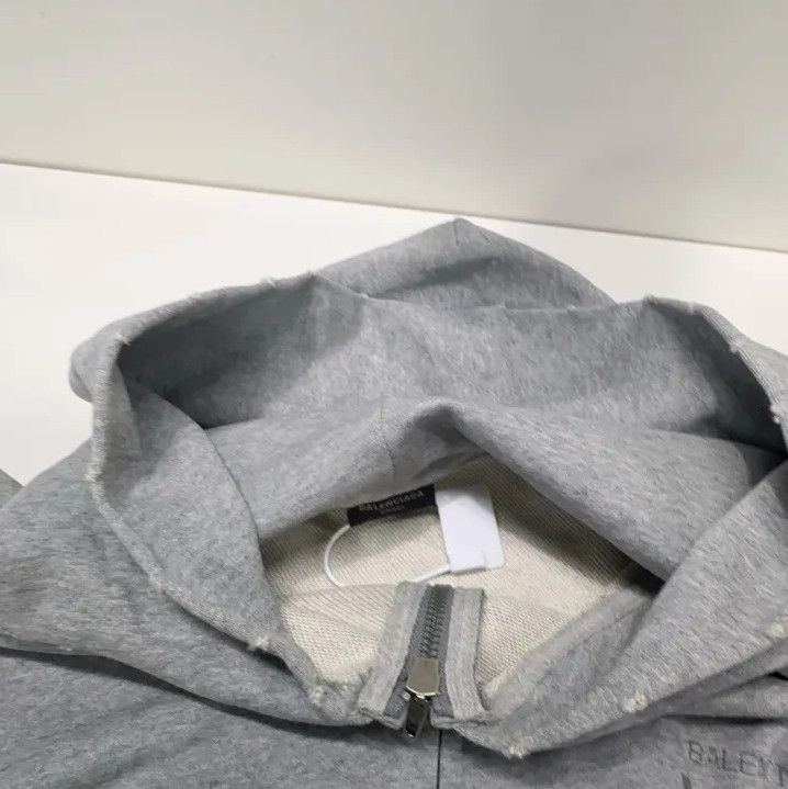 Balenciaga Balenciaga FW23 Gray Letter Print Hoodie Size US L / EU 52-54 / 3 - 9 Thumbnail
