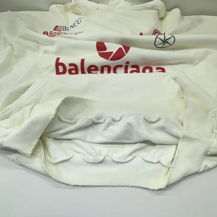 Balenciaga Balenciaga FW23 Logo Print Hoodie for All Size US M / EU 48-50 / 2 - 9 Thumbnail