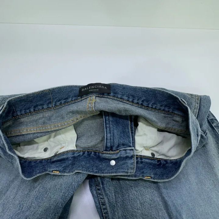 Balenciaga Balenciaga FW23 Washed Effect Loose Jeans Size US 27 - 7 Thumbnail
