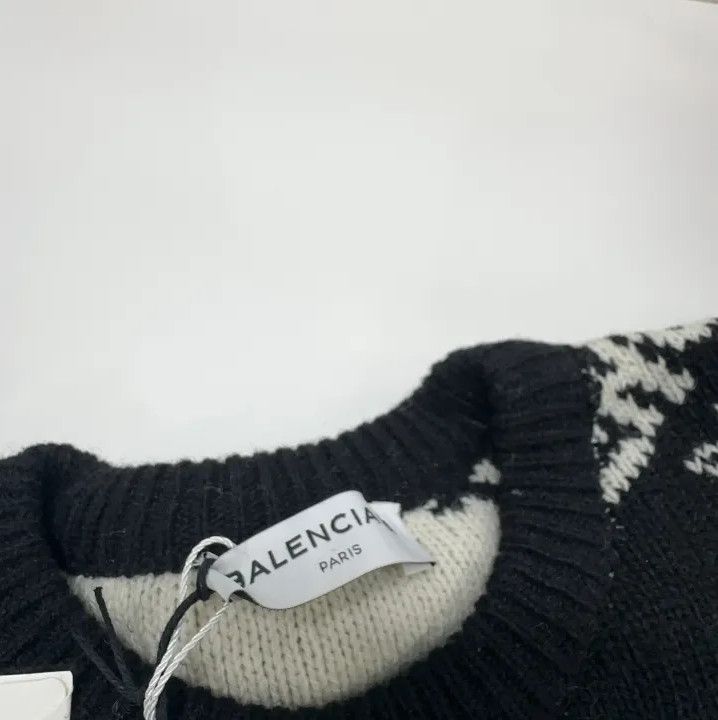 Balenciaga Balenciaga Logo Knitted Sweater in Black Size US S / EU 44-46 / 1 - 7 Thumbnail