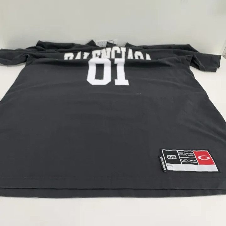 Balenciaga Balenciaga SS25 Basketball Graphic Tee for Men Size US M / EU 48-50 / 2 - 9 Thumbnail