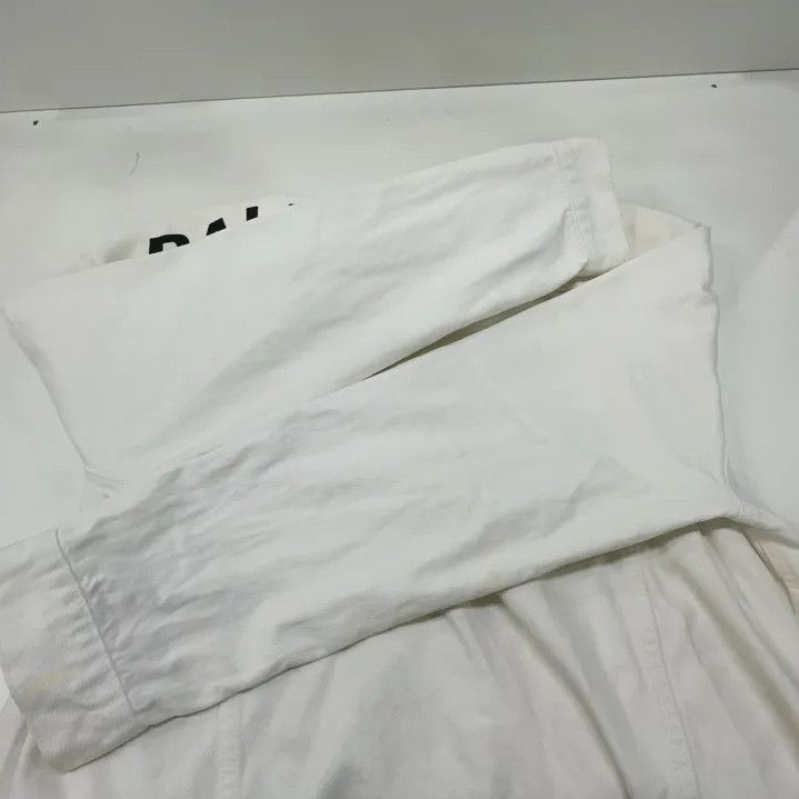 Balenciaga Balenciaga White Denim Jacket with Logo Size US L / EU 52-54 / 3 - 14 Thumbnail