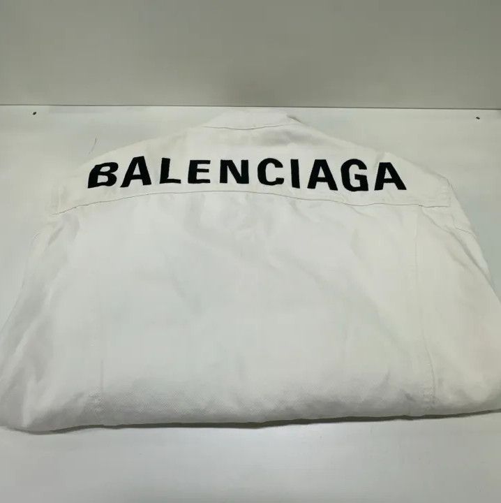 Balenciaga Balenciaga White Denim Jacket with Logo Size US L / EU 52-54 / 3 - 15 Thumbnail