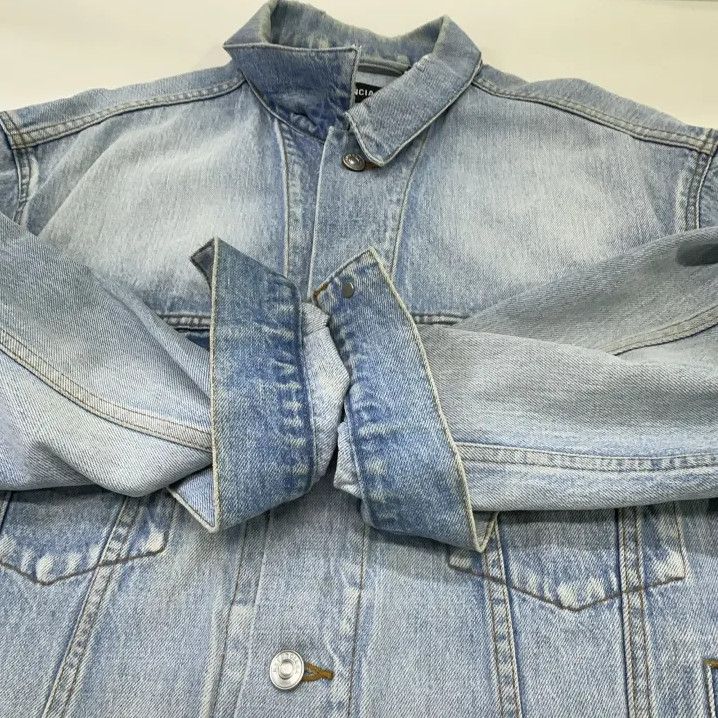 Balenciaga Balenciaga Logo Denim Jacket for Men Size US M / EU 48-50 / 2 - 11 Thumbnail
