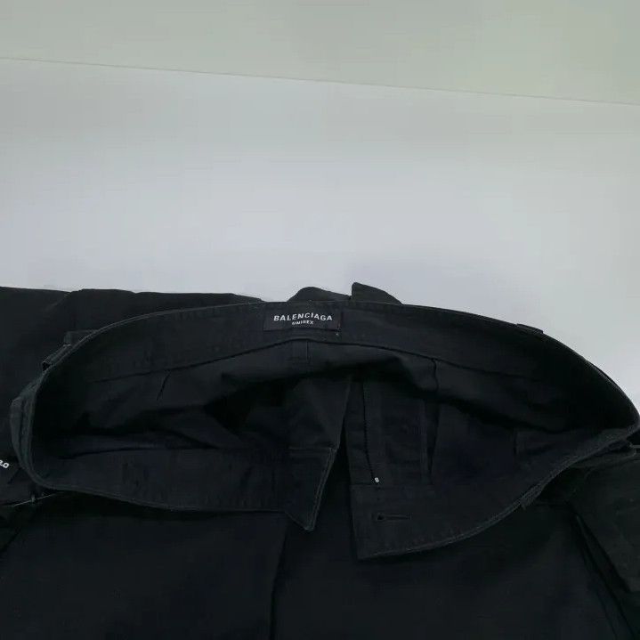 Balenciaga Balenciaga Black Casual Cargo Shorts for Men Size US 31 - 7 Thumbnail